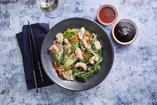 Peeled and Glazed Scampi Stir fry with Noodles